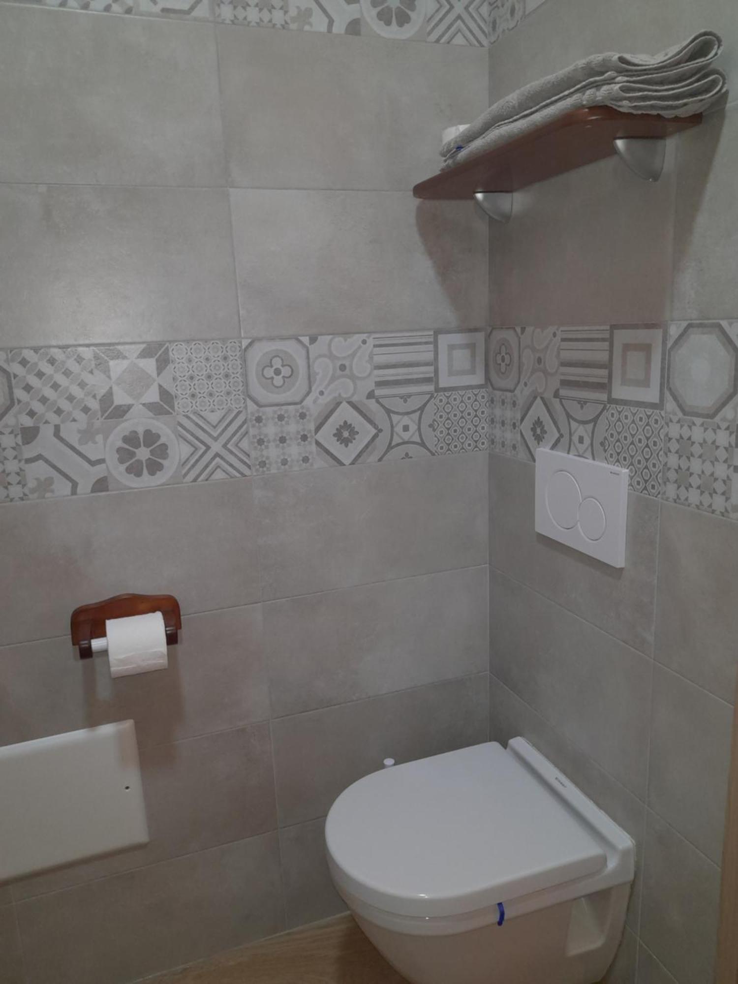 Hotel Jolanda 2*